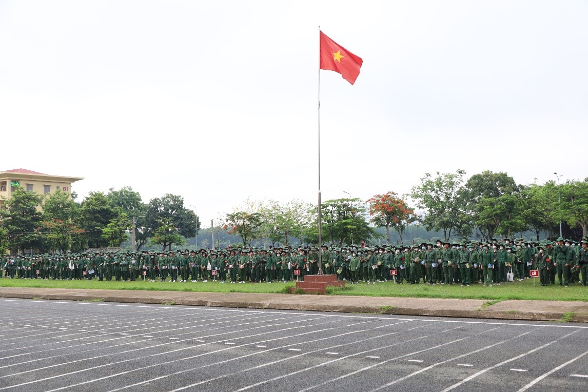 Khai giảng khóa học 407 môn học giáo dục quốc phòng và an ninh Trường Đại học Kinh tế Thành phố Hồ Chí Minh