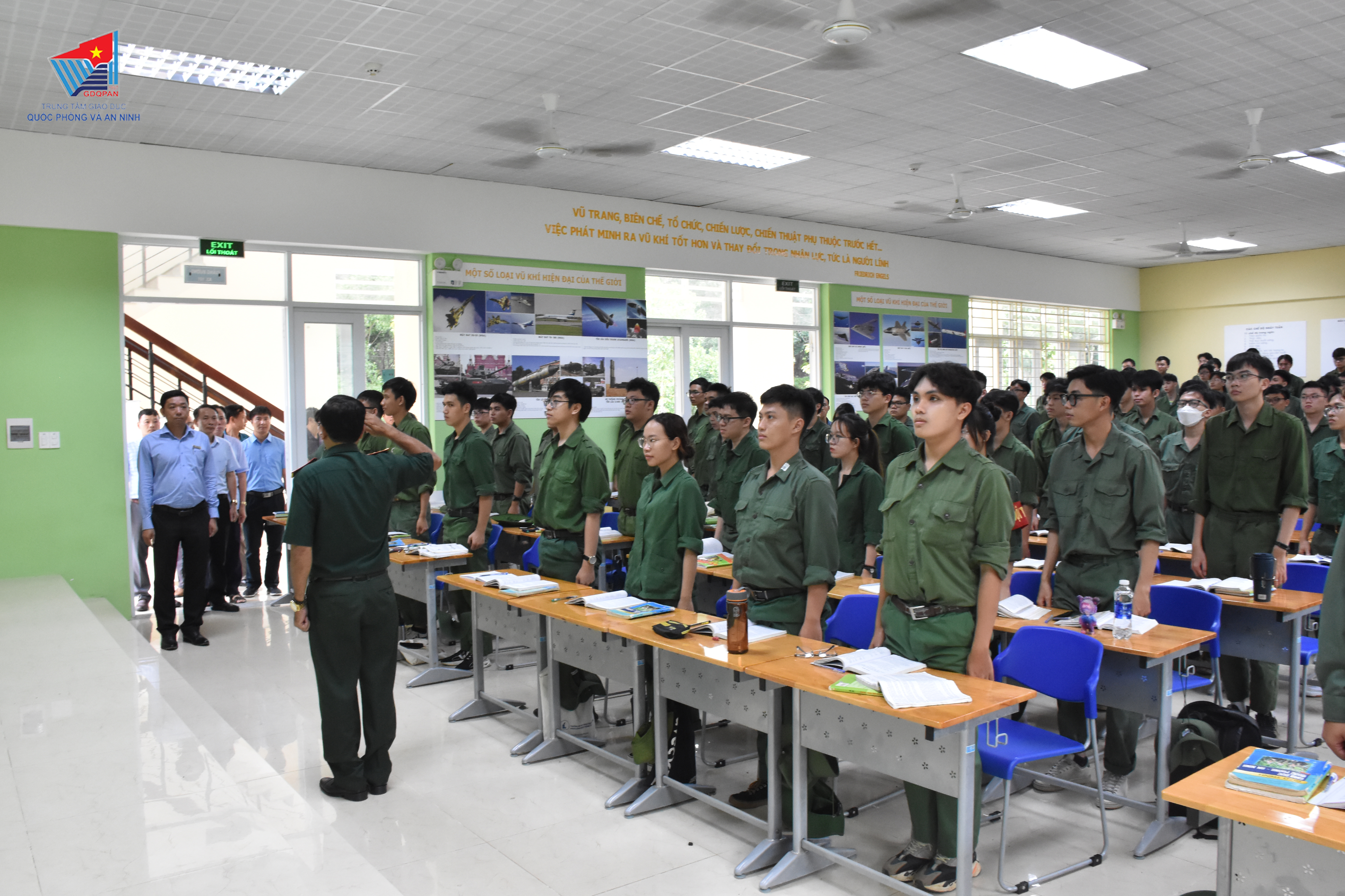 Trường Đại học Sư phạm Hà Nội 2 tham quan thực tế tại Trung tâm