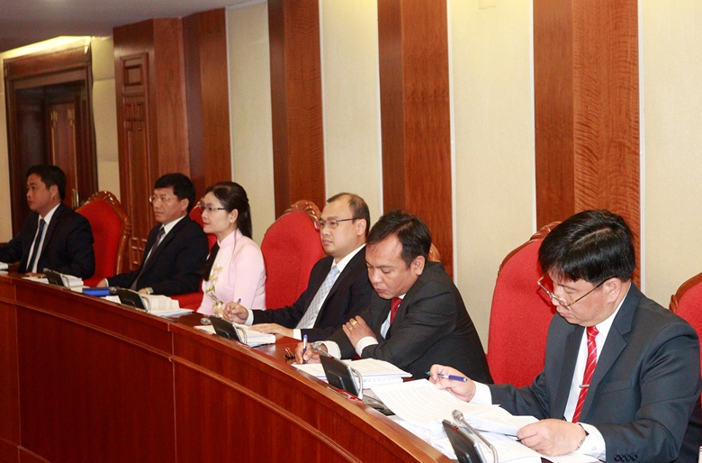 Tiếp tục triển khai các nội dung, vấn đề lớn, cốt yếu của Nghị quyết Đại hội XIII