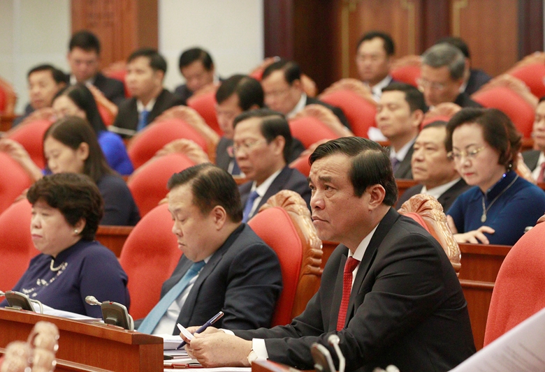 Tiếp tục triển khai các nội dung, vấn đề lớn, cốt yếu của Nghị quyết Đại hội XIII