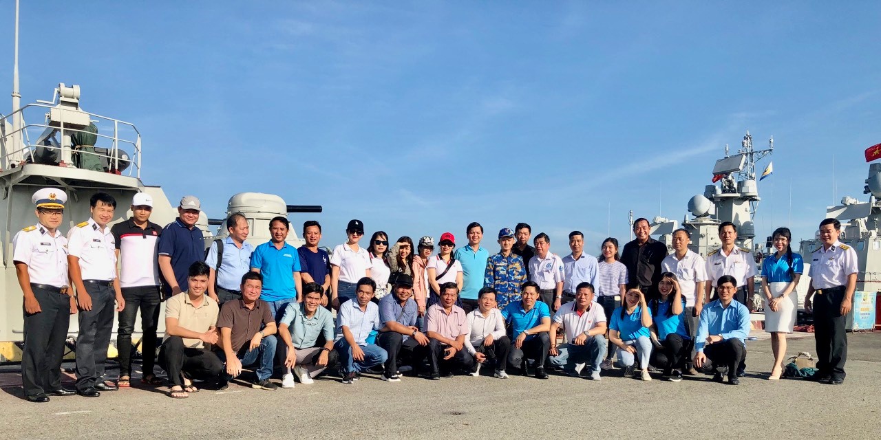 Hội nghị Thông tin tuyên truyền biiển đảo và các hoạt động giữ Trung tâm Giáo dục Quốc phòng và An ninh ĐHQG-HCM với Vùng 2 Hải quân và các đơn vị liên kêt