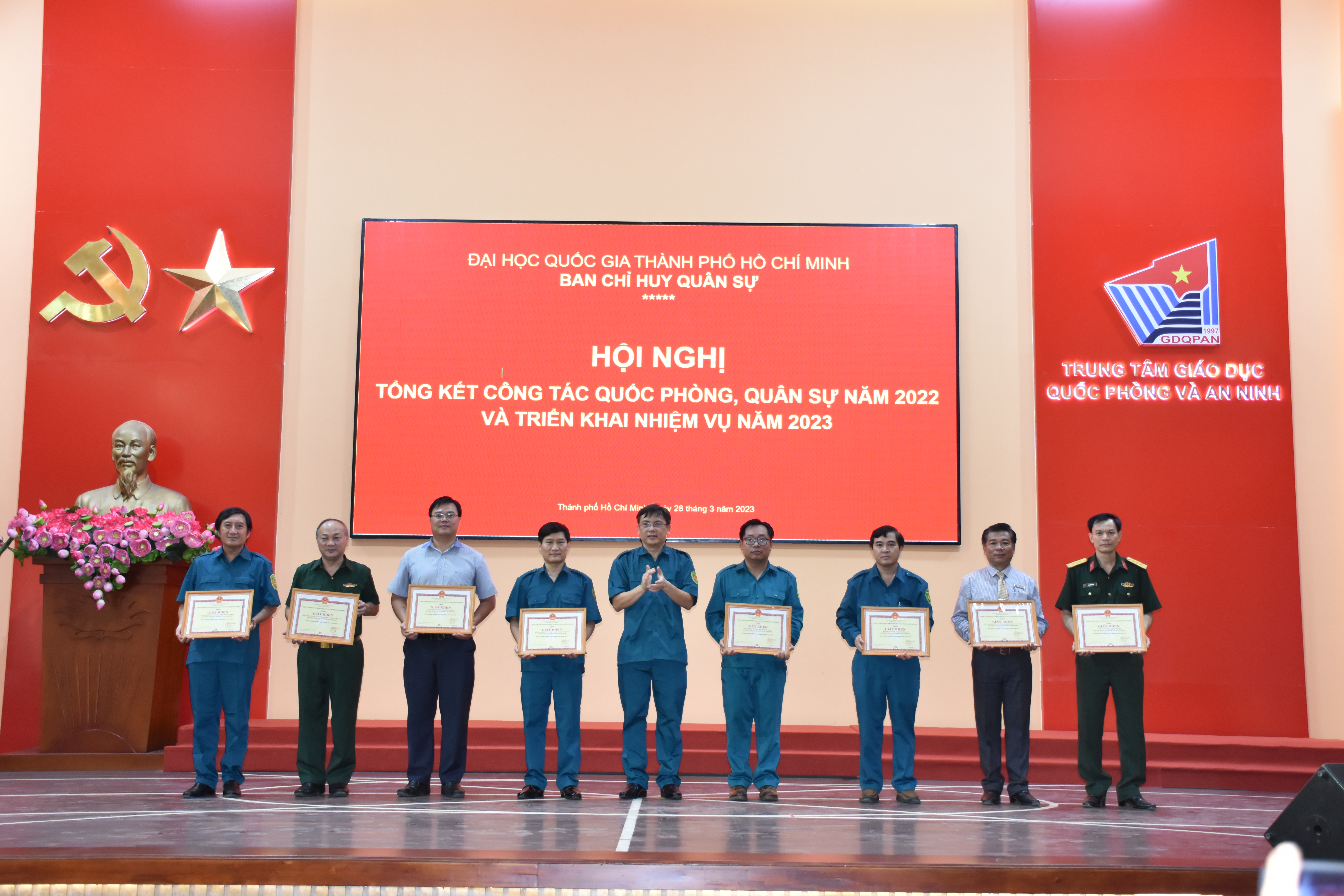 ĐHQG-HCM kỷ niệm 88 năm ngày truyền thống lực lượng Dân quân tự vệ