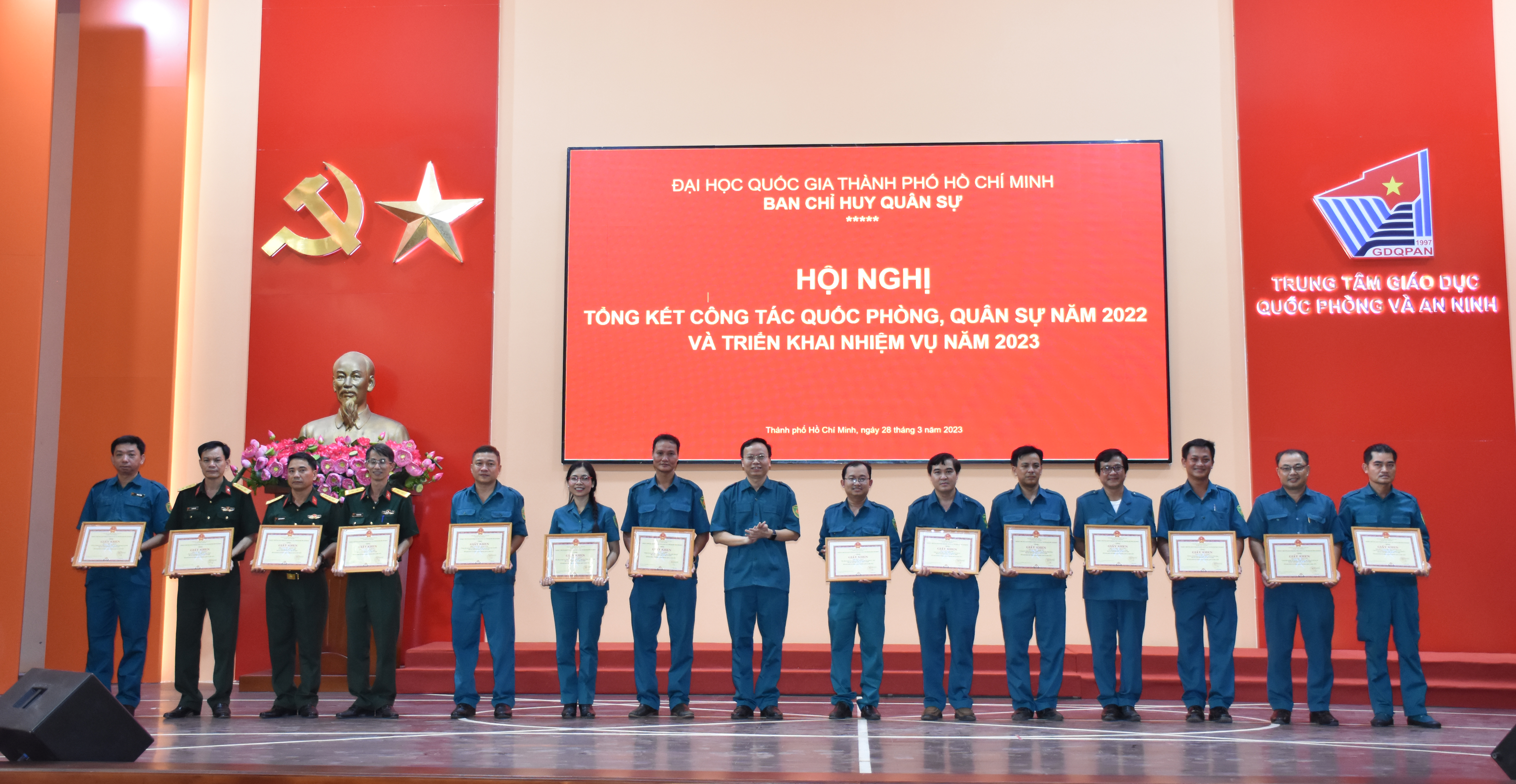 ĐHQG-HCM kỷ niệm 88 năm ngày truyền thống lực lượng Dân quân tự vệ