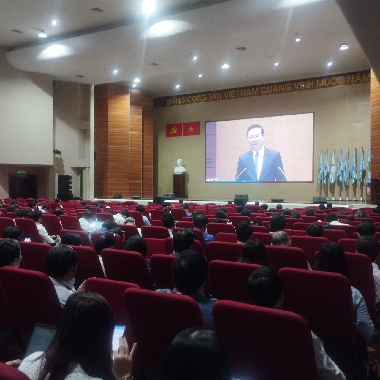 Hội nghị nghiên cứu, học tập, quán triệt và triển khai thực hiện Nghị quyết Hội nghị Trung ương 8 khóa XIII