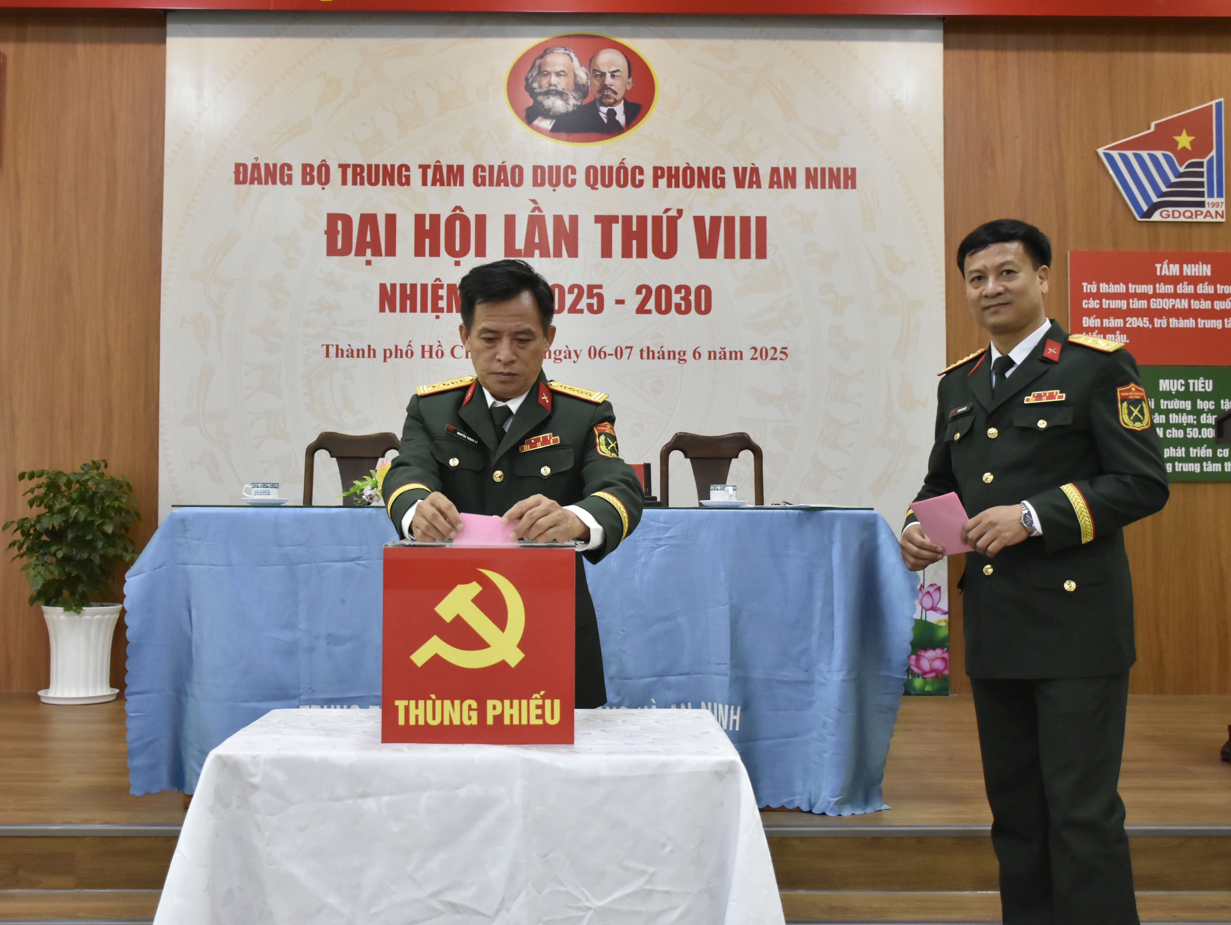 ĐẢNG BỘ TRUNG TÂM GIÁO DỤC QUỐC PHÒNG VÀ AN NINH TỔ CHỨC THÀNH CÔNG ĐẠI HỘI LẦN THỨ VIII, NHIỆM KỲ 2025-2030