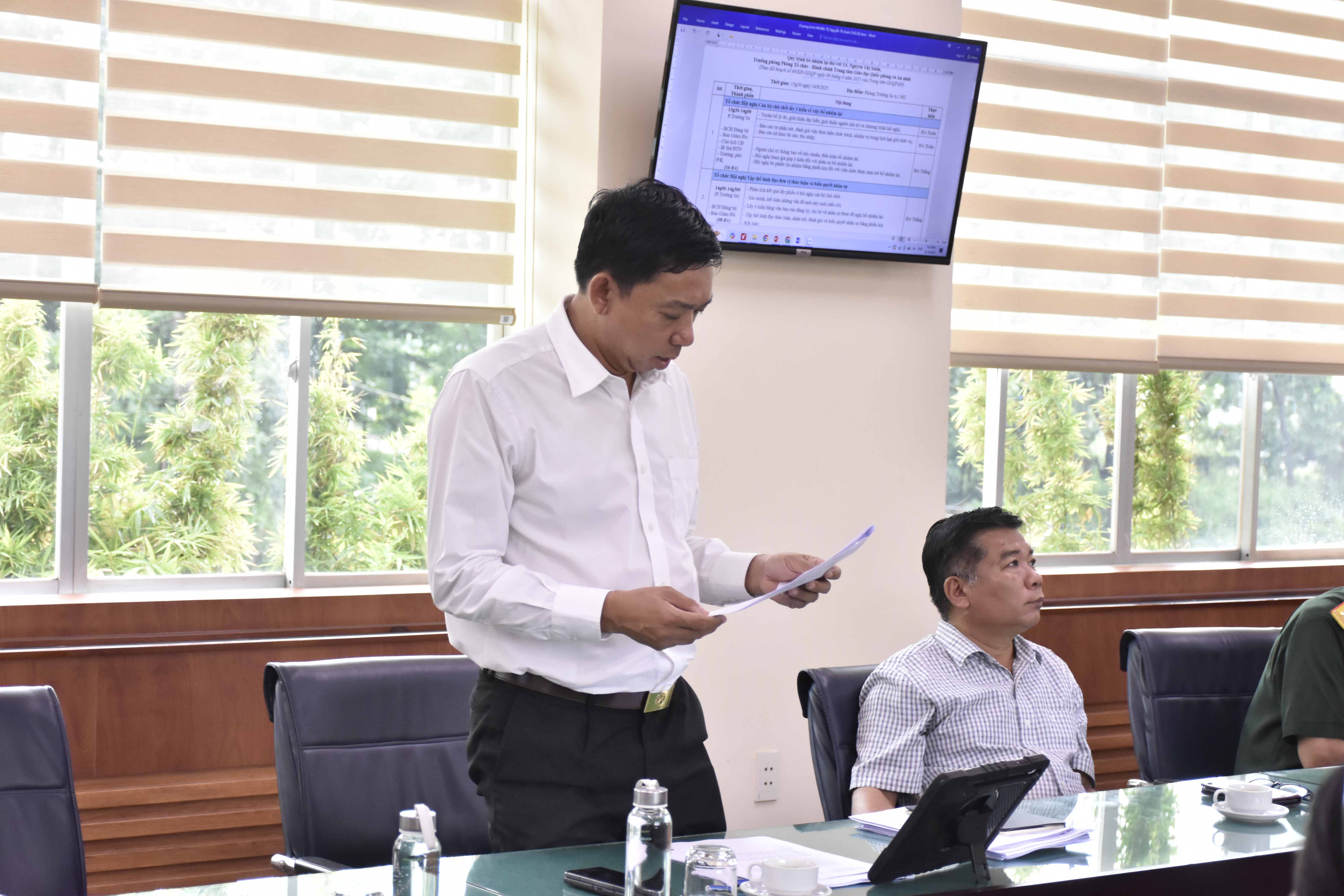 HỘI NGHỊ THỰC HIỆN QUY TRÌNH BỔ NHIỆM LẠI CHỨC DANH TRƯỞNG PHÒNG PHÒNG TỔ CHỨC - HÀNH CHÍNH TRUNG TÂM GIÁO DỤC QUỐC PHÒNG VÀ AN NINH, ĐHQG-HCM