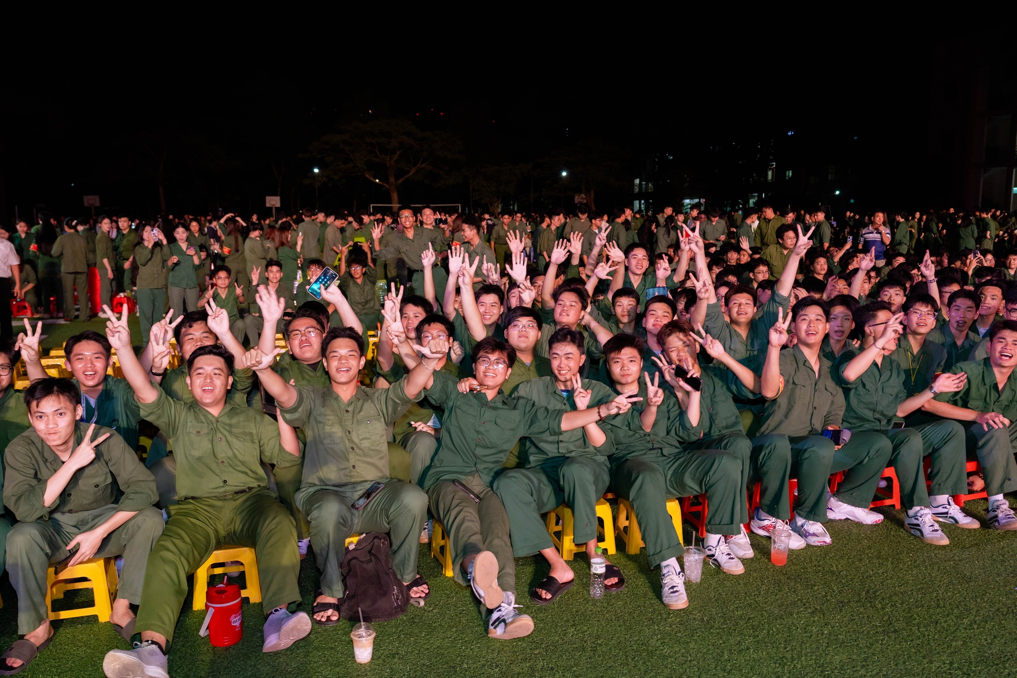 TỪ GIẢNG ĐƯỜNG HÀNG KHÔNG ĐẾN MÔI TRƯỜNG QUÂN ĐỘI: NHỮNG TRẢI NGHIỆM ĐẦU TIÊN