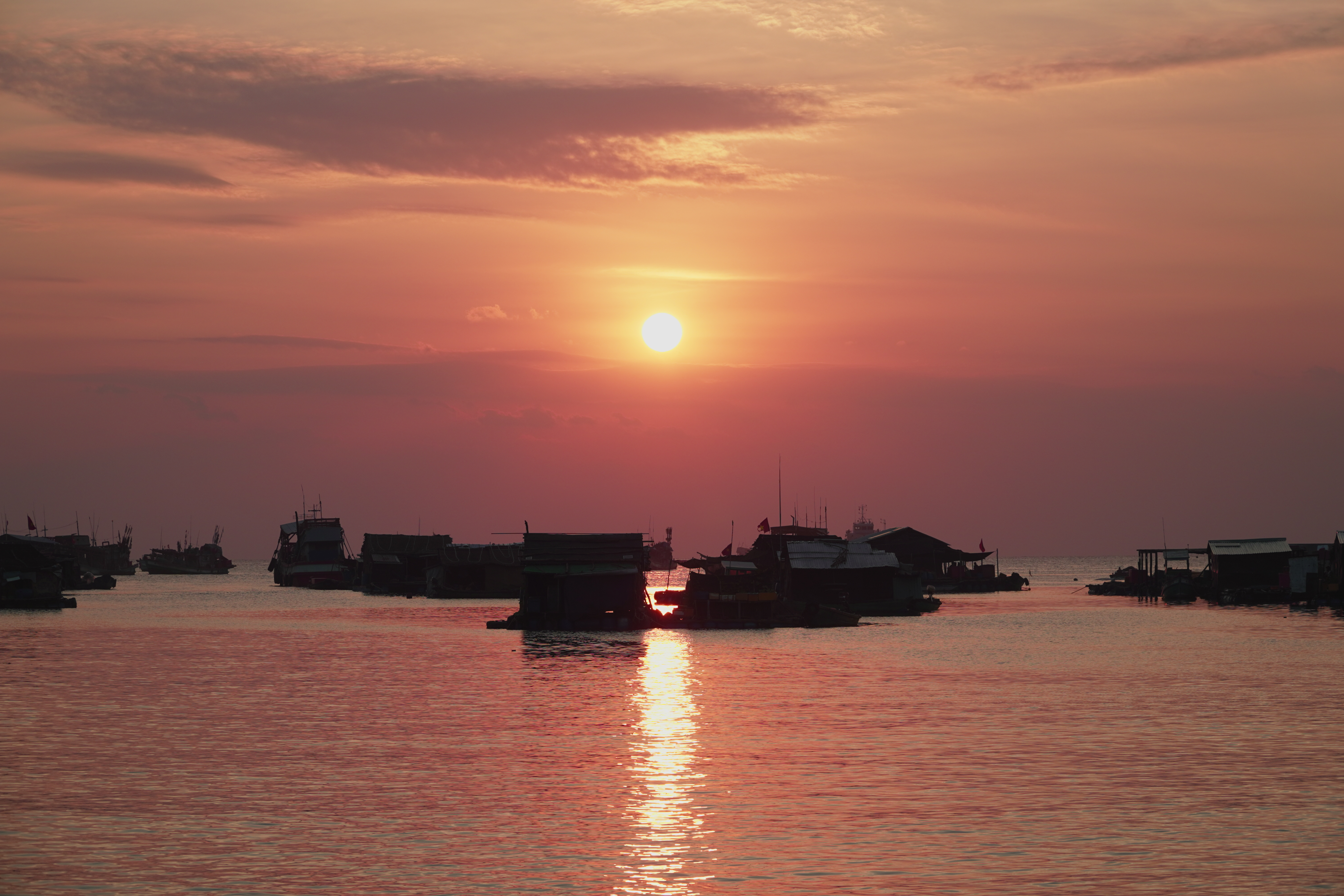 HÀNH TRÌNH 12 NĂM MANG MÙA XUÂN RA ĐẢO