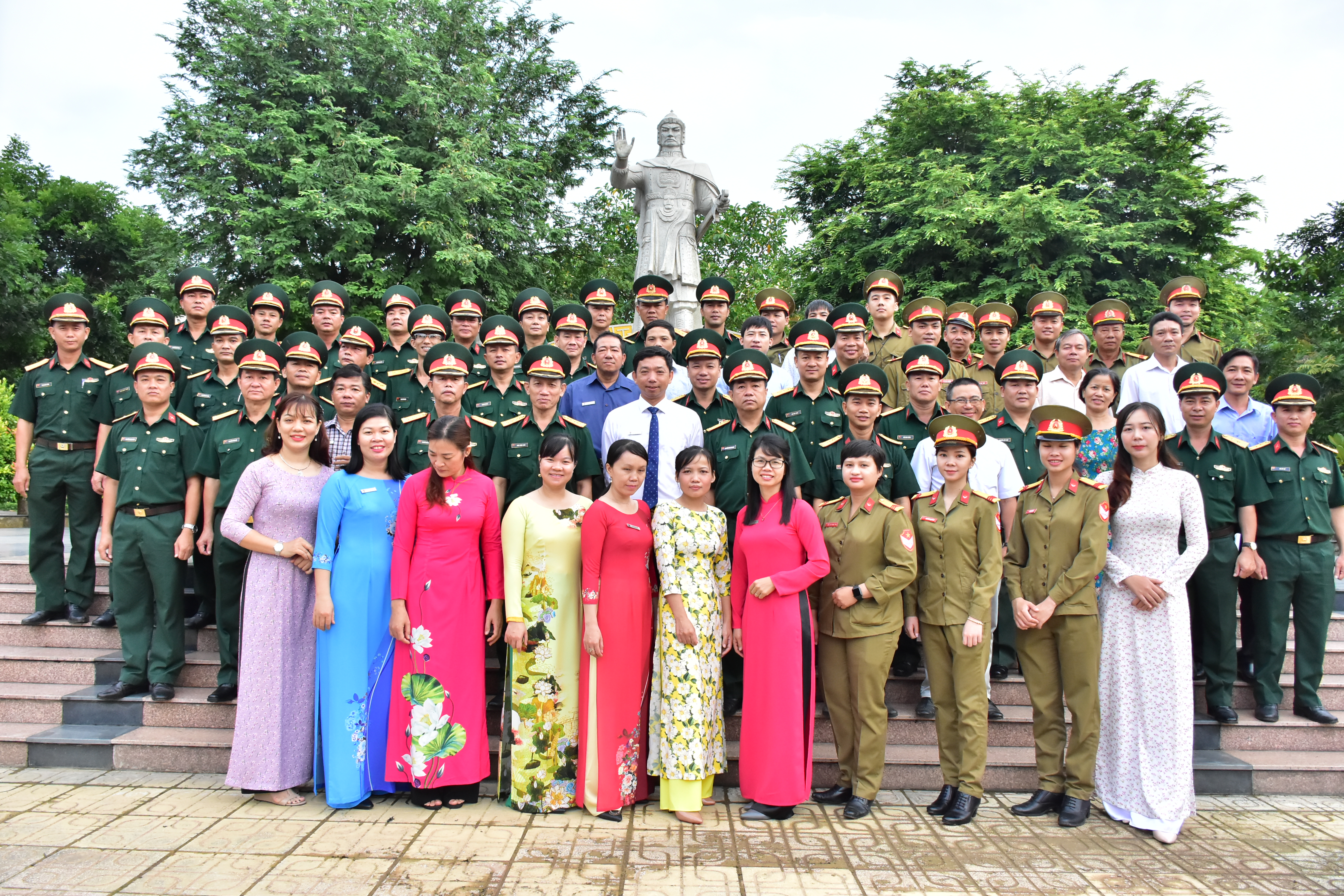 Giới thiệu một số hình ảnh hoạt động của Trung tâm GDQPAN